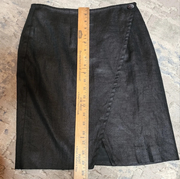 Finity 100% linen wrap black skirt. Size 8 - Picture 15 of 15